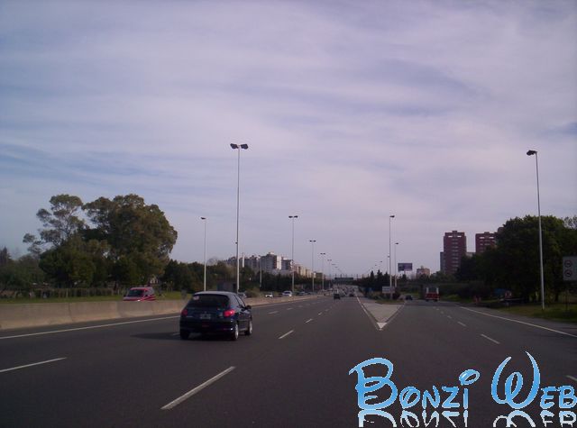 Primer imagen de la Autopista al pazar la Gral. Paz