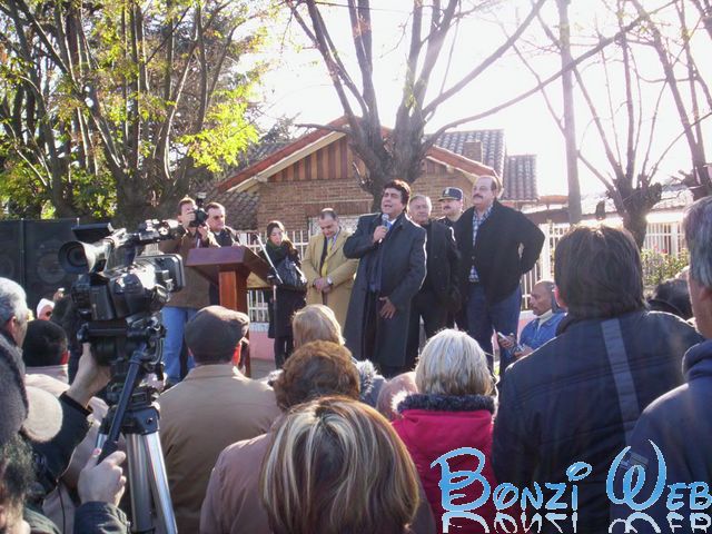 Inauguración de Barrera en Calle Defensa - Aldo Bonzi - Bonziweb